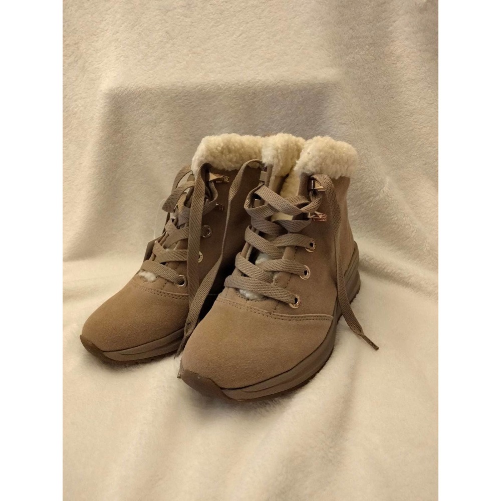 Taryn Rose leather  faux fur boots gold accents size 6